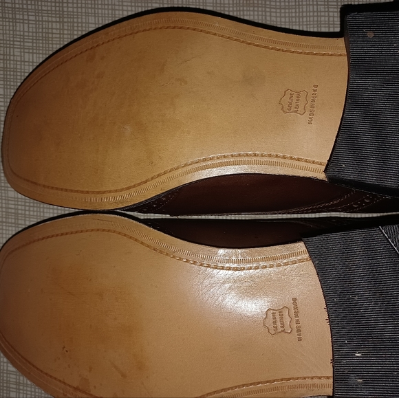 Leather Brown Dress Shoes. Hand made. W/ Soles that gives you support & Height. - Picture 4 of 4